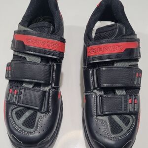 Gavin Cycling / Spinning Women's Black and Red Shoes Sneakers Size 8 Euro 40